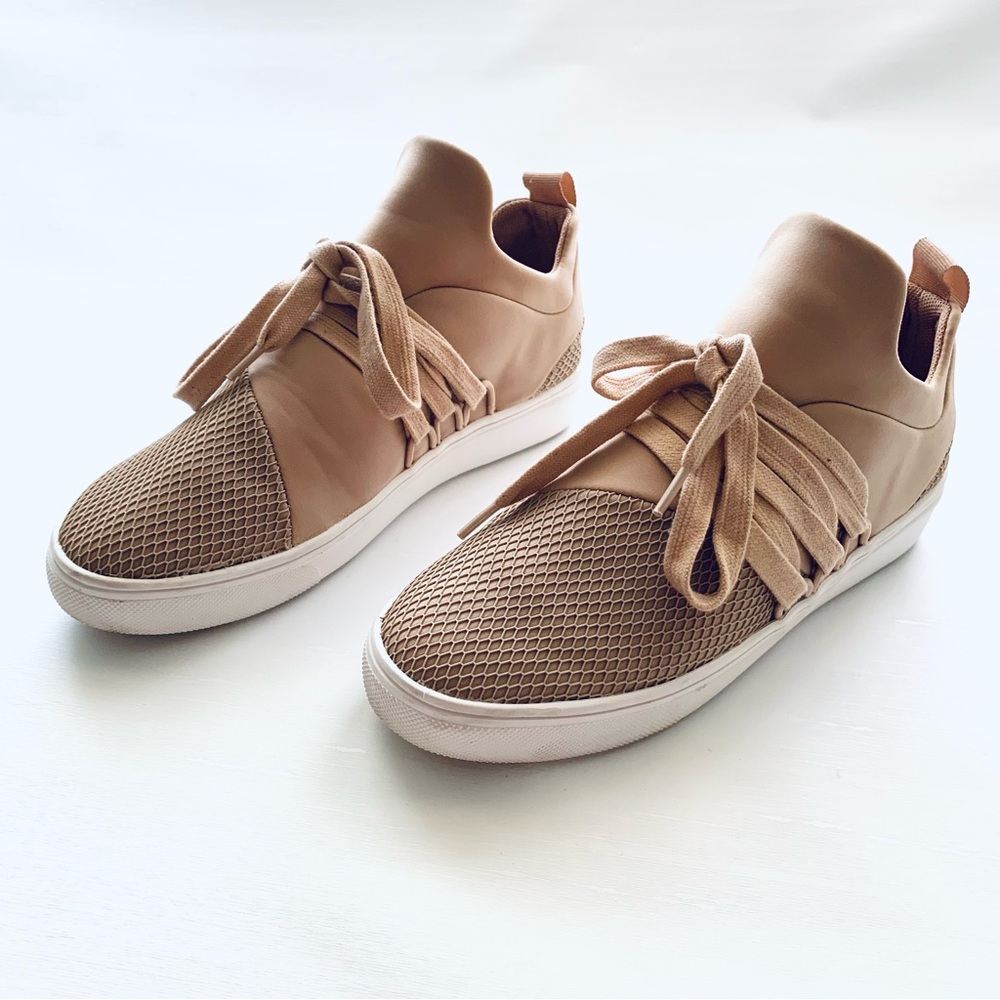 Steve Madden Lancer Sneakers Blush Sz 7.5M